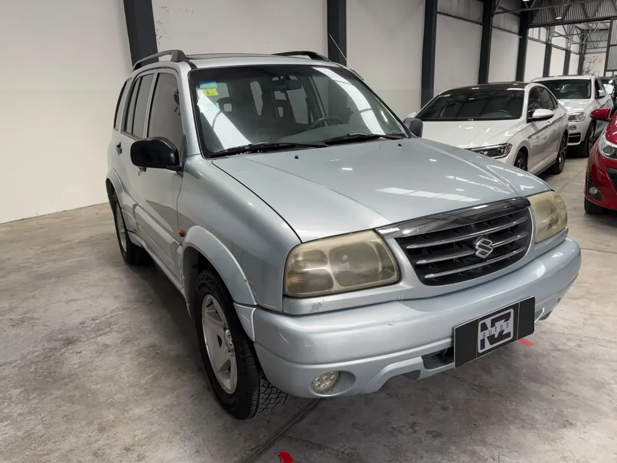 Suzuki GRAND VITARA 2.0 5p 4WD — foto 9