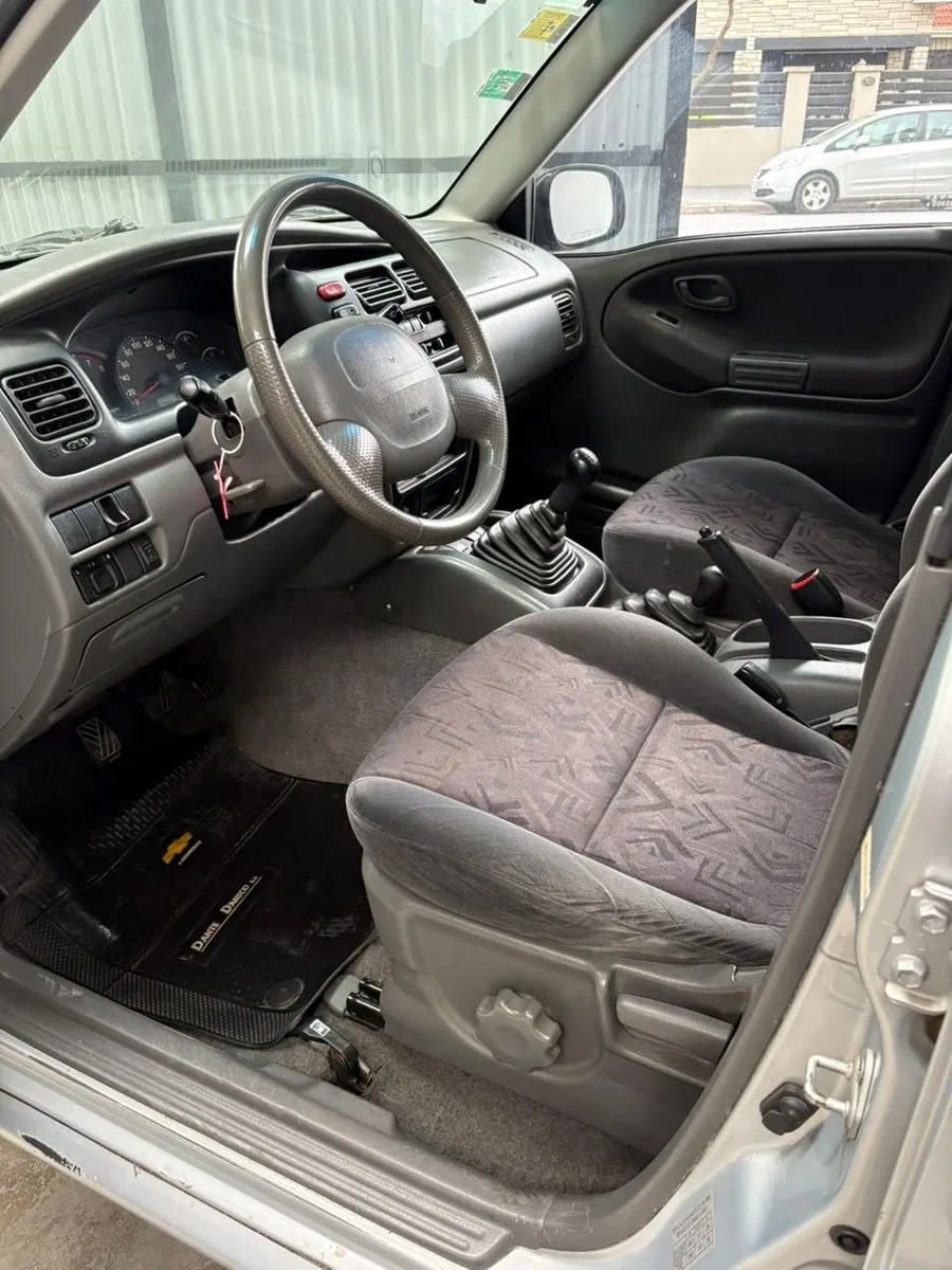 Suzuki GRAND VITARA 2.0 5p 4WD — foto 17