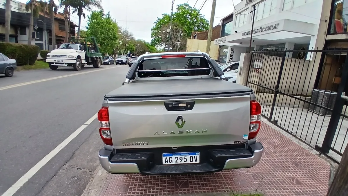 Renault ALASKAN PICK - UP D/C 2,3 Dci T 190CV 4WD Iconic 7AT — foto 8