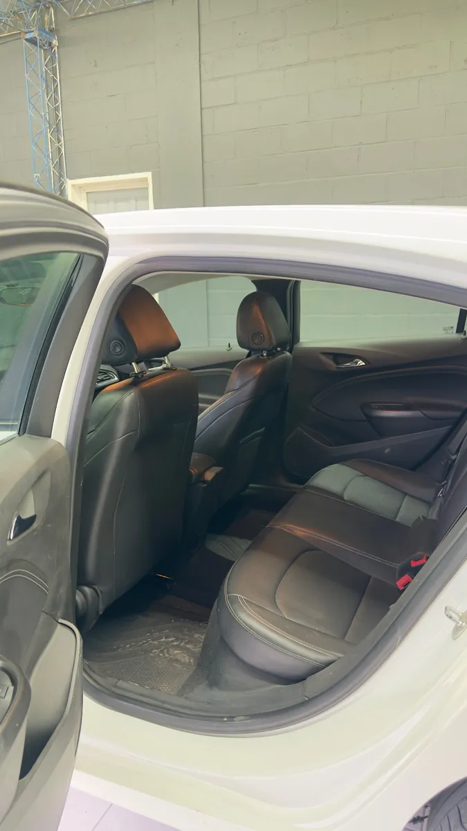 Chevrolet CRUZE 5P 1,4 T Lt MT — foto 6