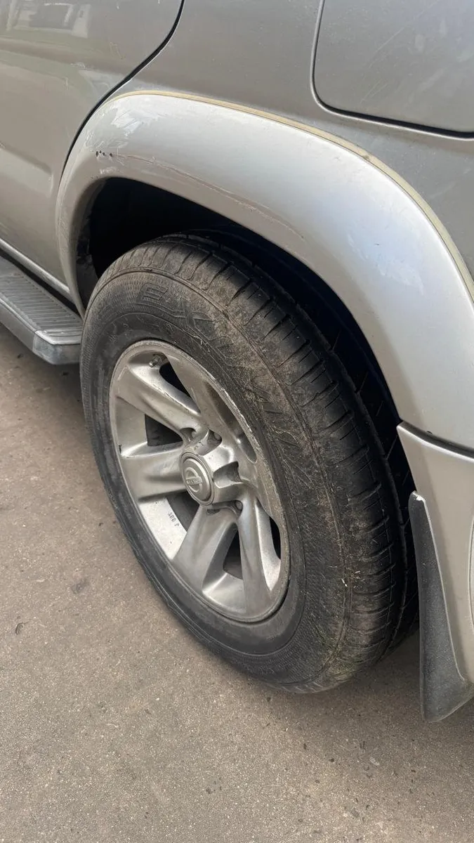 Nissan Pathfinder 4x4 — foto 5