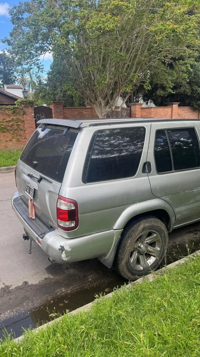 Nissan Pathfinder 4x4 — foto 6