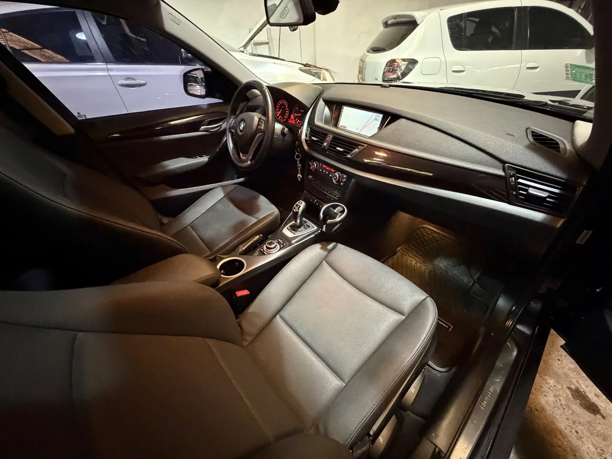 BMW X1 5P 2,0 I Xdrive Executive 4X4 — foto 7