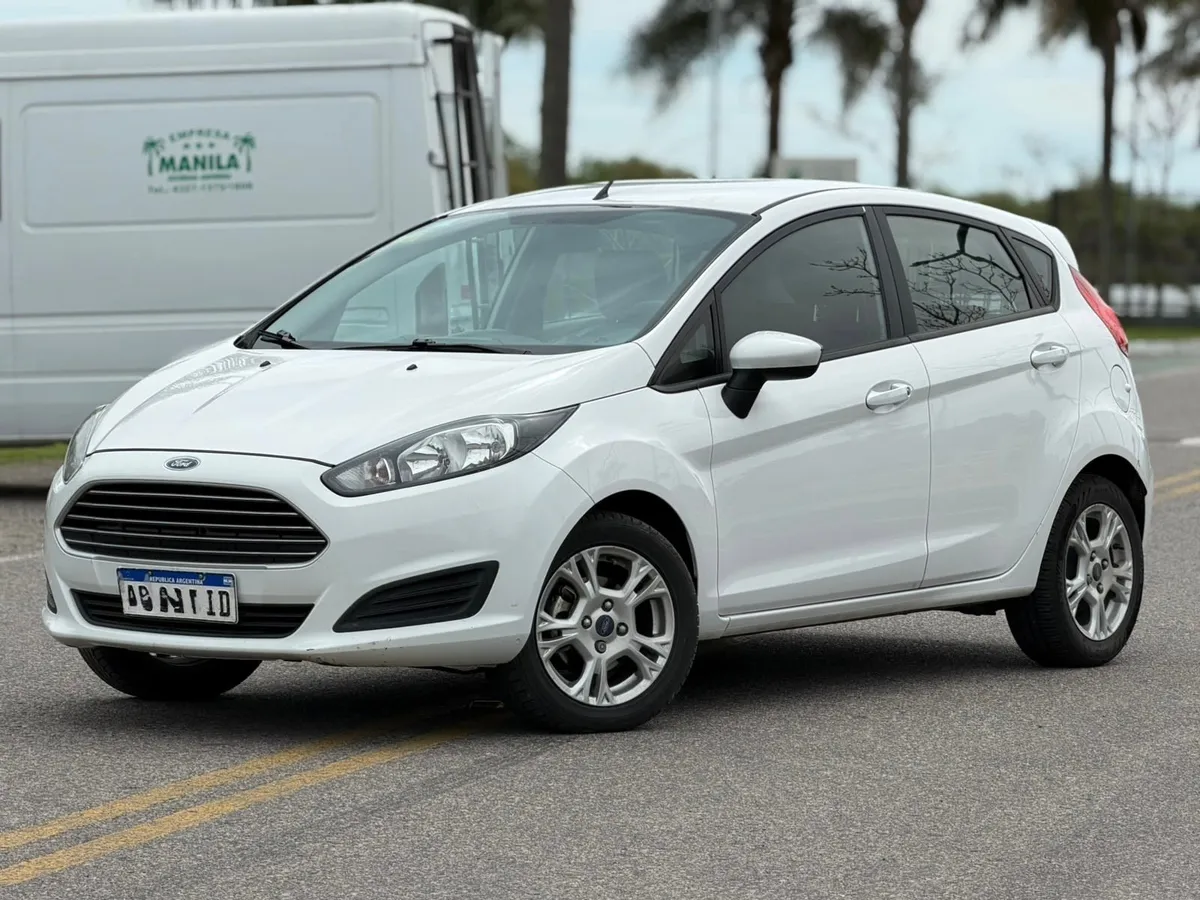 Ford FIESTA KINETIC DESIGN ATTRACTION 5P 1,6 Se — foto 2