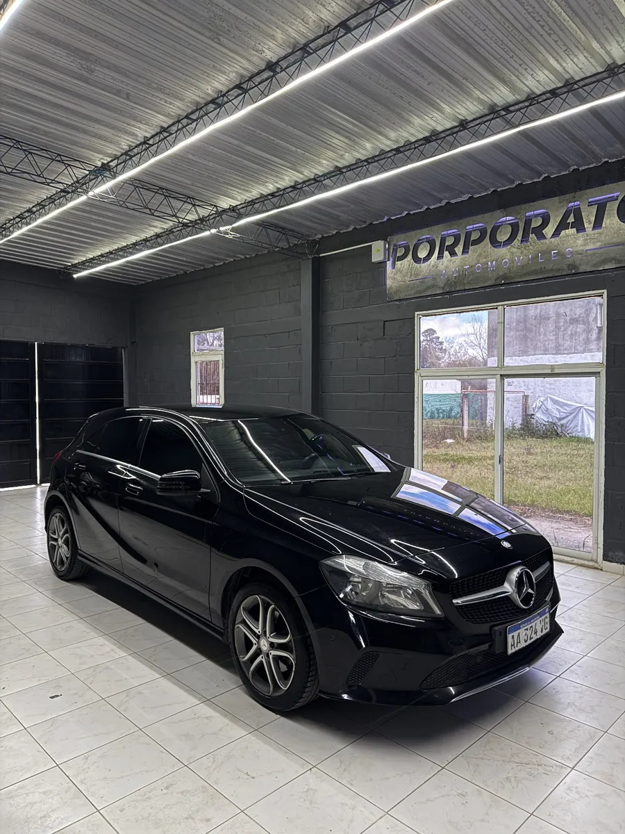 Mercedes-Benz A-Class A200 — foto 3