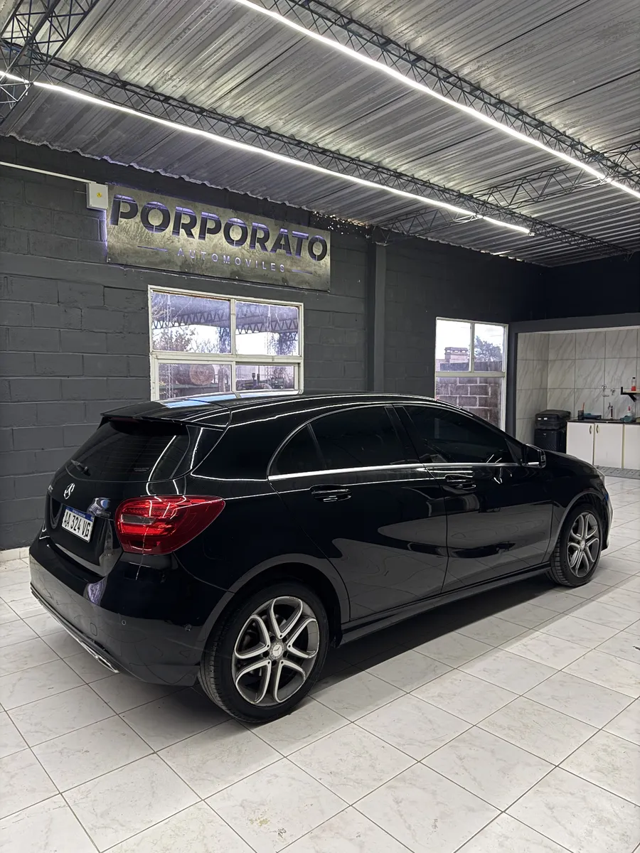Mercedes-Benz A-Class A200 — foto 4