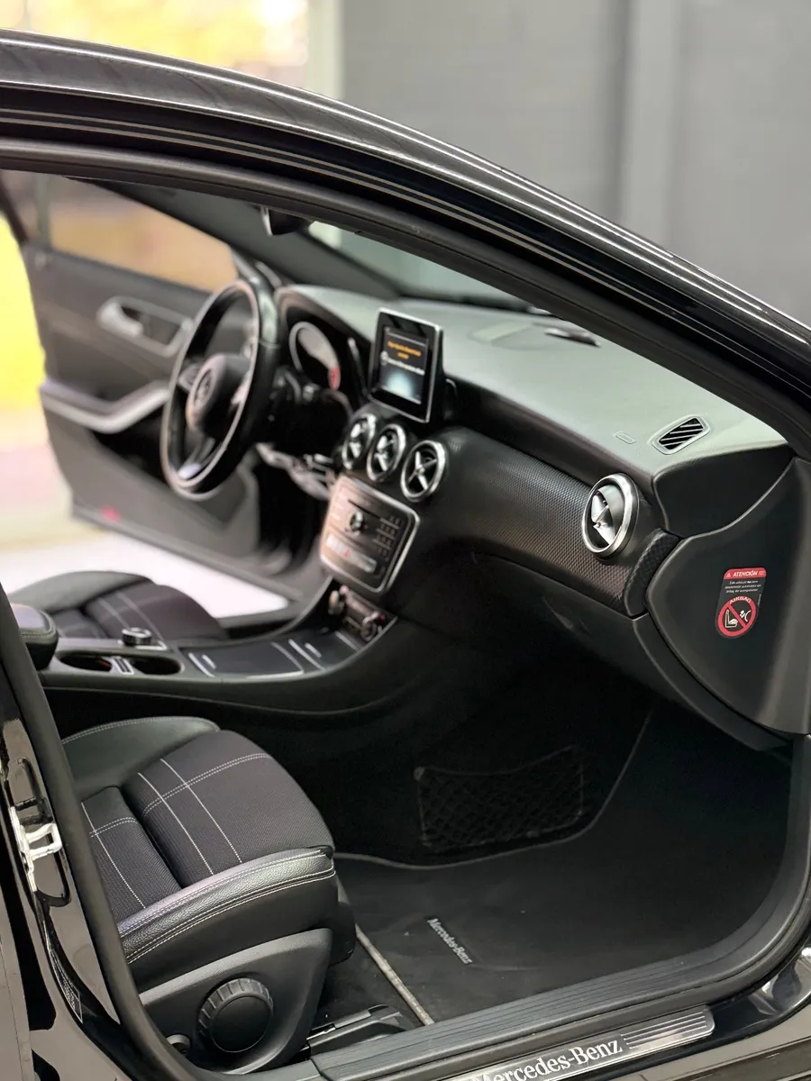 Mercedes-Benz A-Class A200 — foto 8