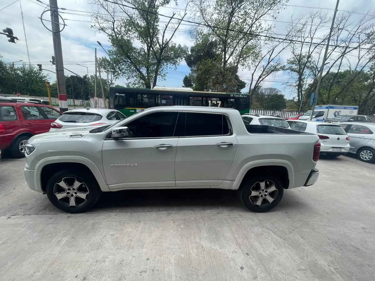 Ram RAMPAGE PICK -UP D/C 2,0 T Laramie 4X4 At9 — foto 7