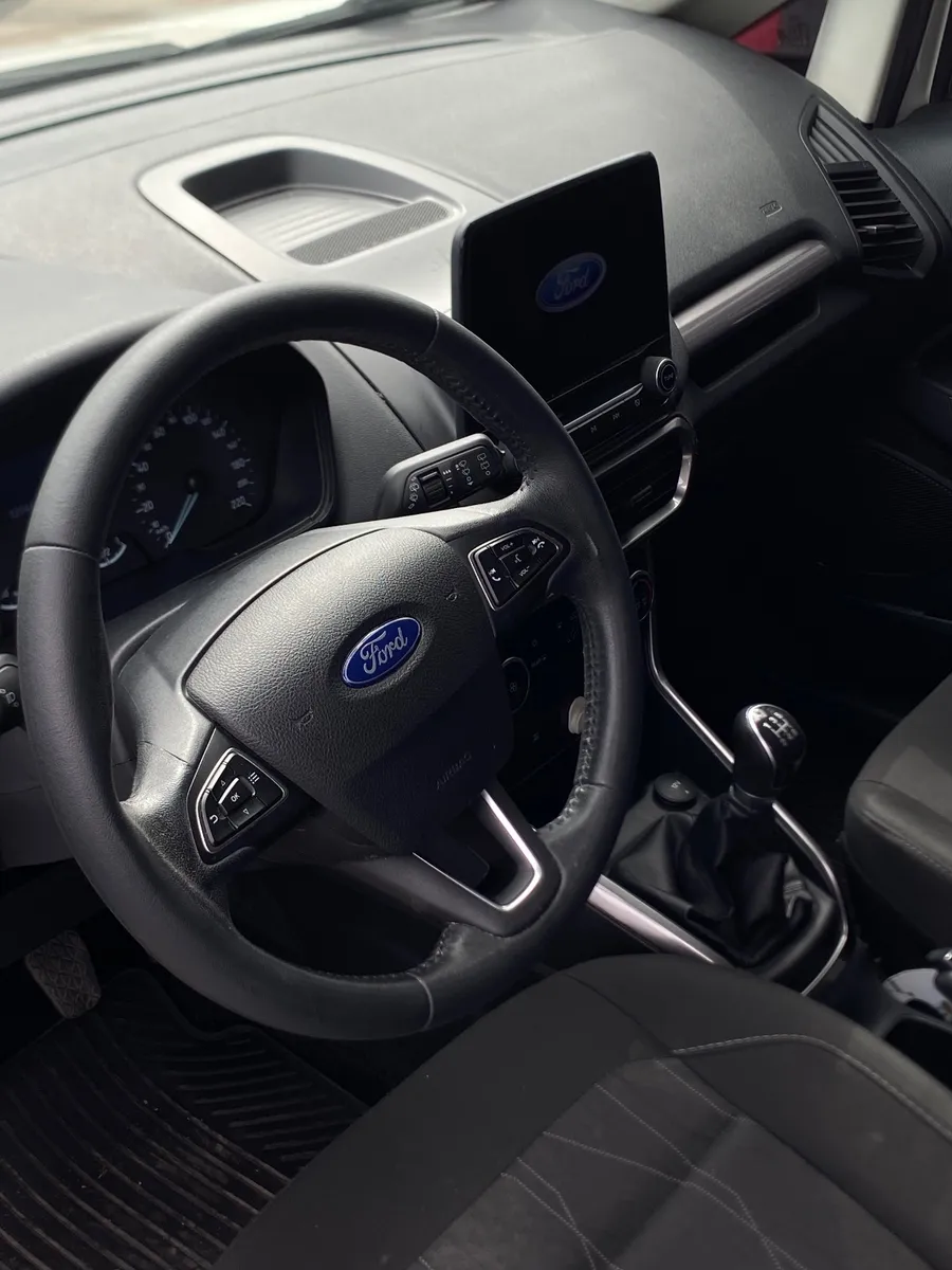 Ford ECOSPORT KINETIC DESIGN ATTRACTION 5P 1,5 Se 2017 — foto 14