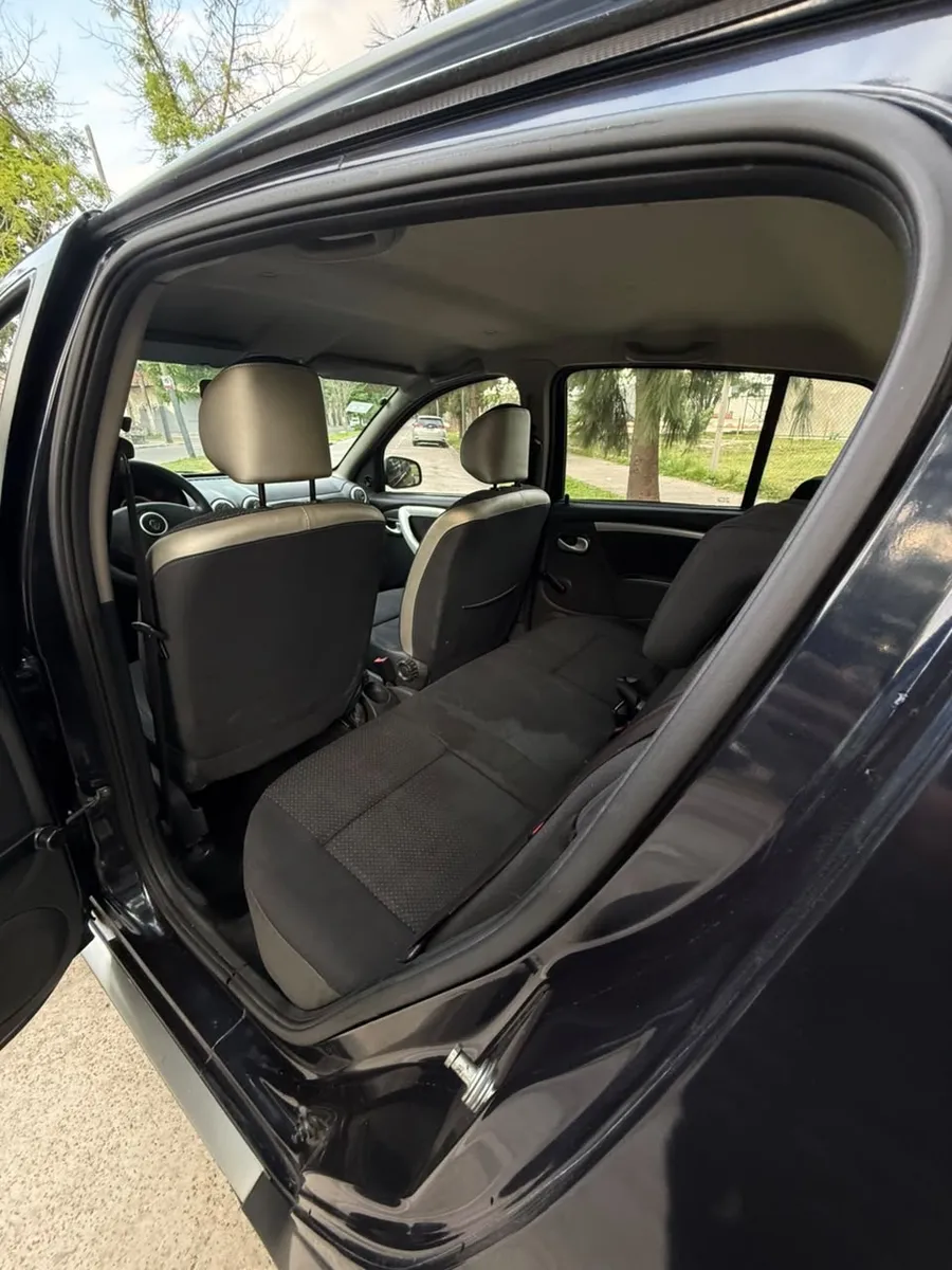 Renault SANDERO STEPWAY 5P 1,6 16V Confort 2011 — foto 13