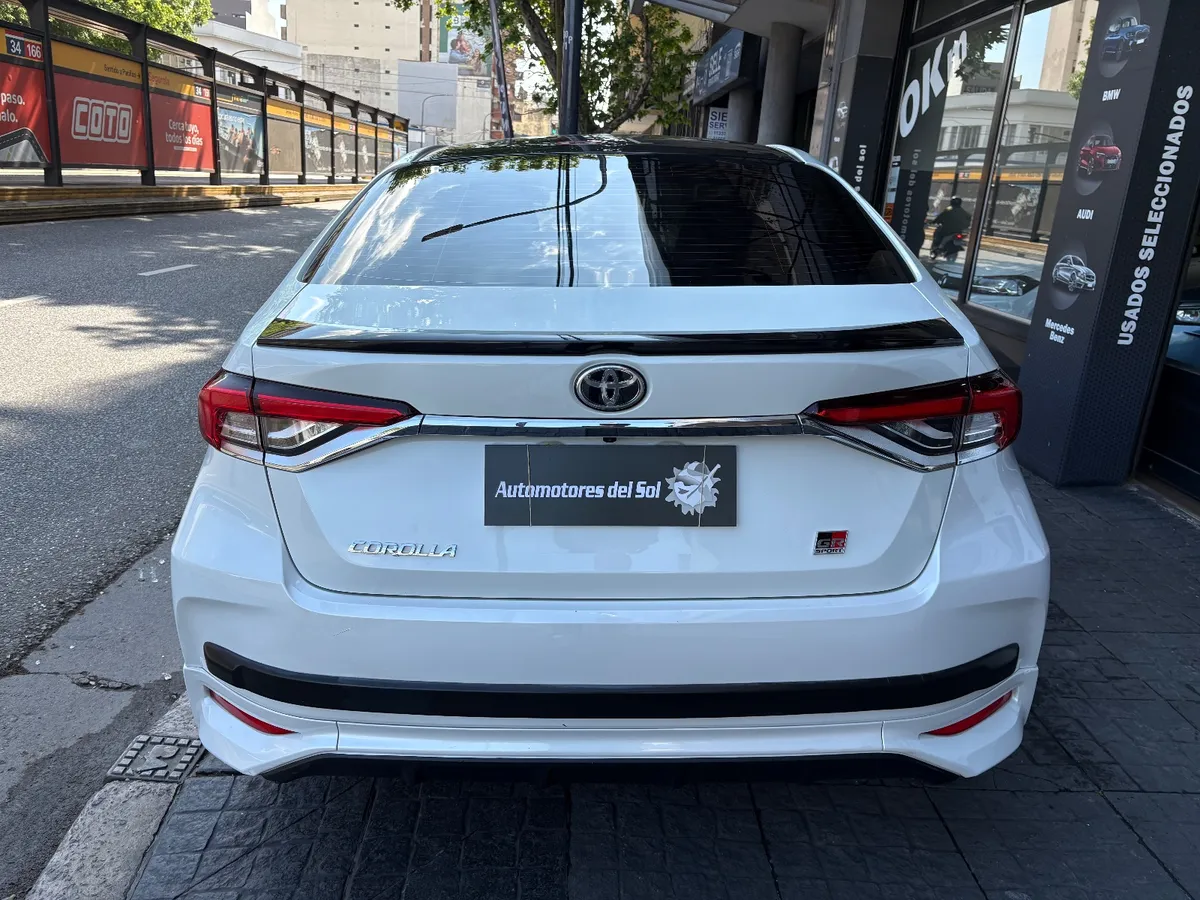 Toyota COROLLA 4P 2,0 Gr-S 10cvt — foto 6