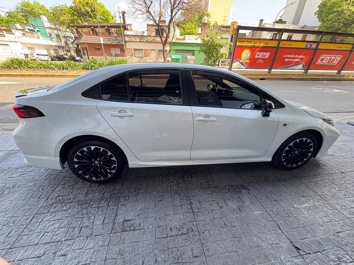 Toyota COROLLA 4P 2,0 Gr-S 10cvt — foto 8
