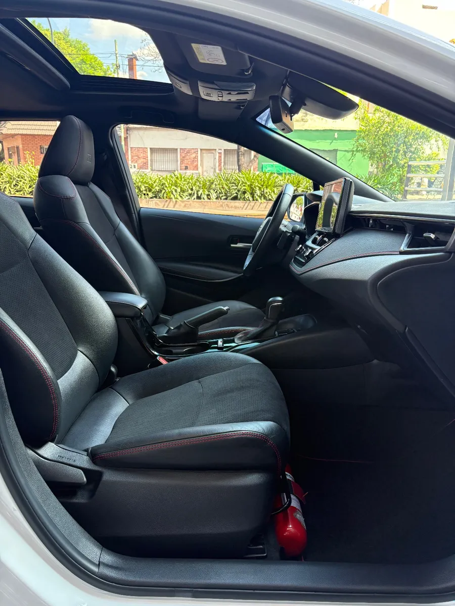 Toyota COROLLA 4P 2,0 Gr-S 10cvt — foto 10