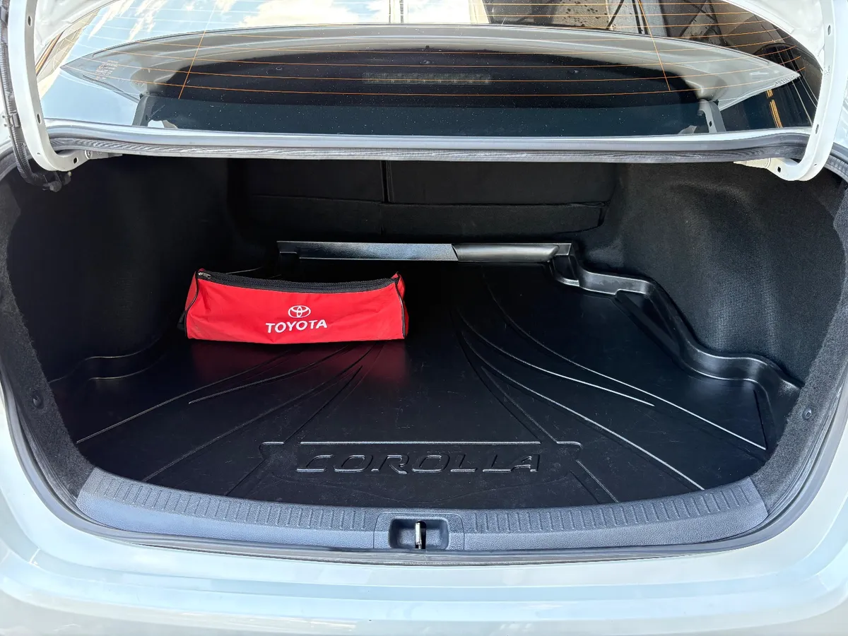 Toyota COROLLA 4P 2,0 Gr-S 10cvt — foto 17