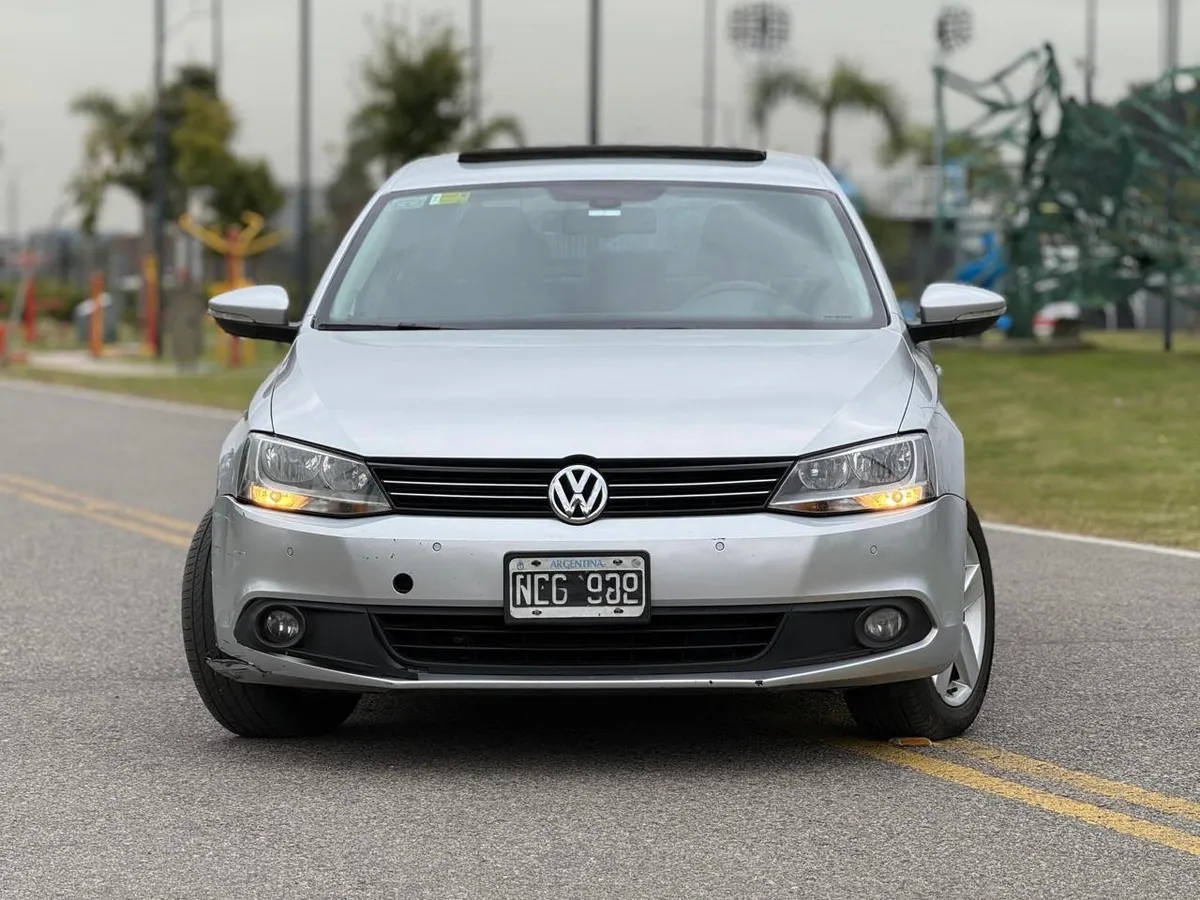Volkswagen VENTO 4P 2,5 FSI Luxury Tipt 170hp — foto 2