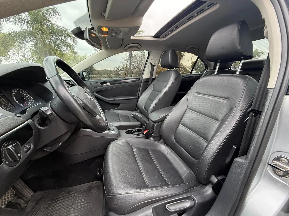 Volkswagen VENTO 4P 2,5 FSI Luxury Tipt 170hp — foto 9