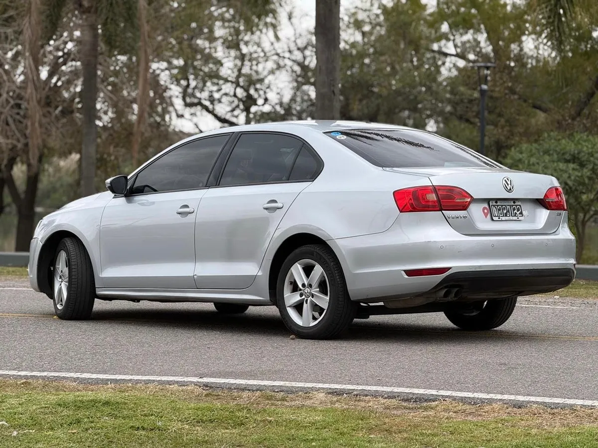 Volkswagen VENTO 4P 2,5 FSI Luxury Tipt 170hp — foto 10