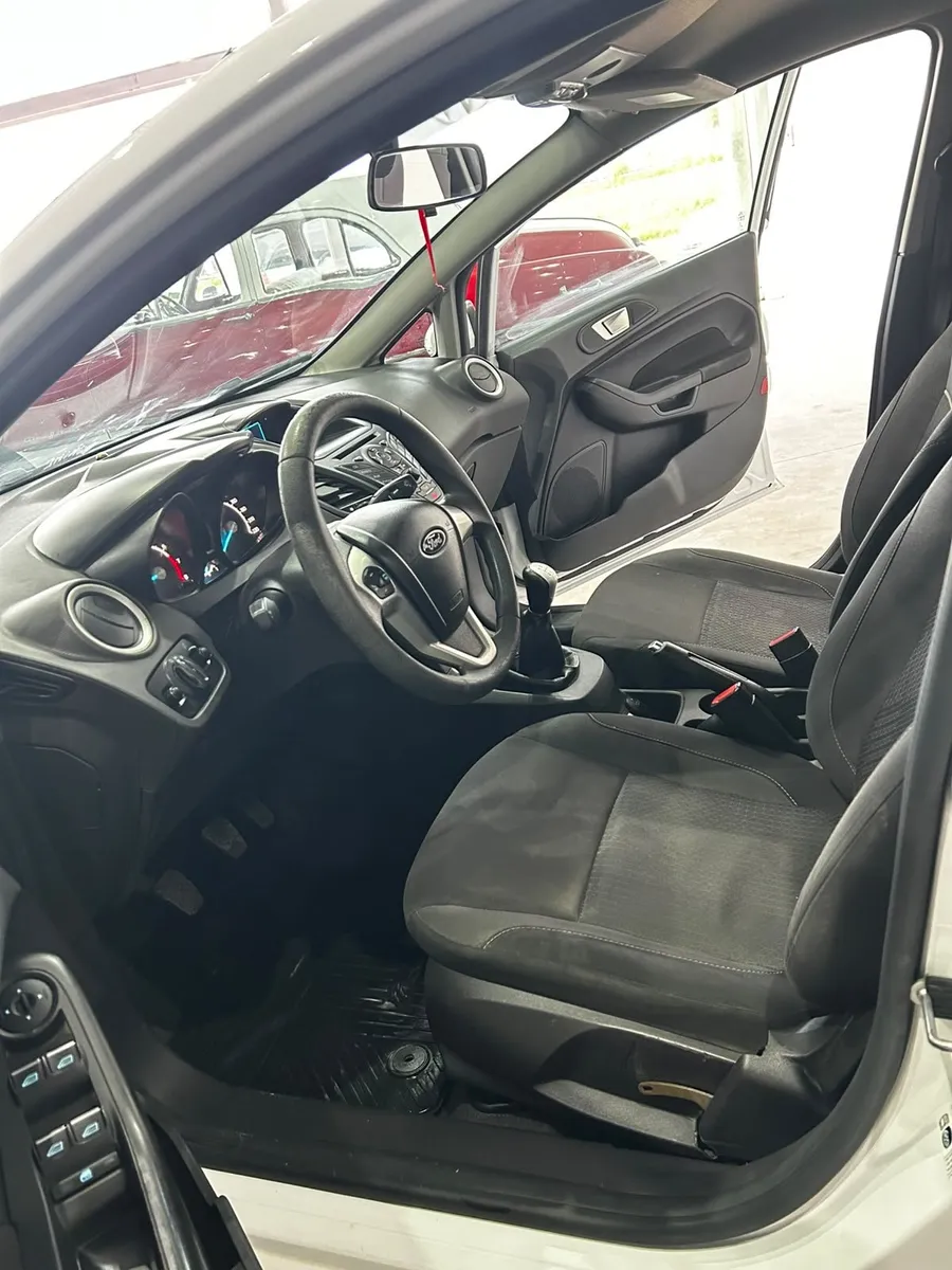 Ford FIESTA 1.6 S PLUS — foto 6