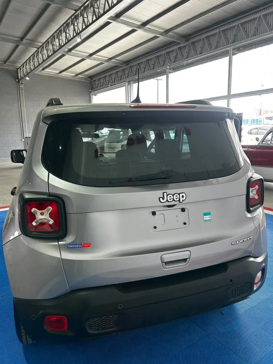 Jeep RENEGADE 5P 1,8 6AT  Anniversary 4X2 2021 — foto 7