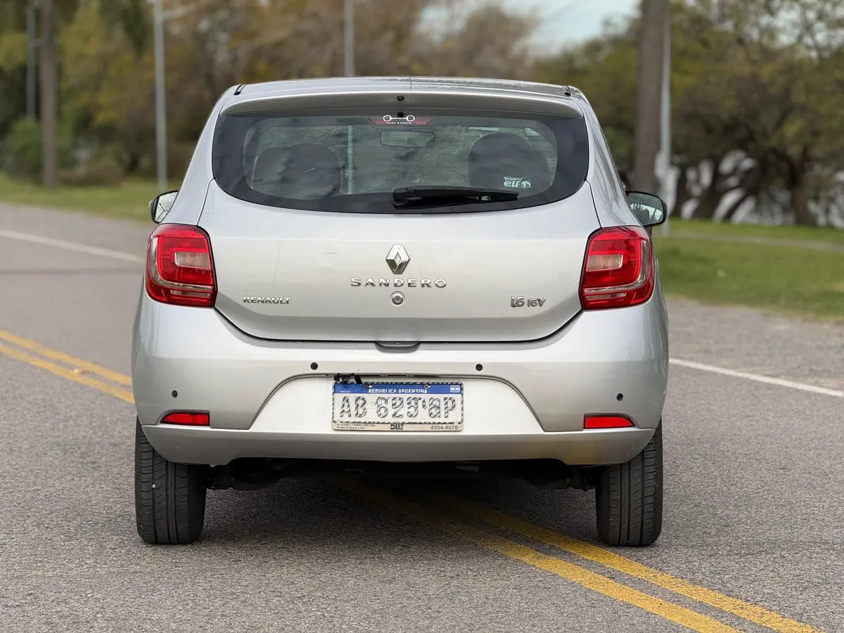 Renault SANDERO privilege — foto 5