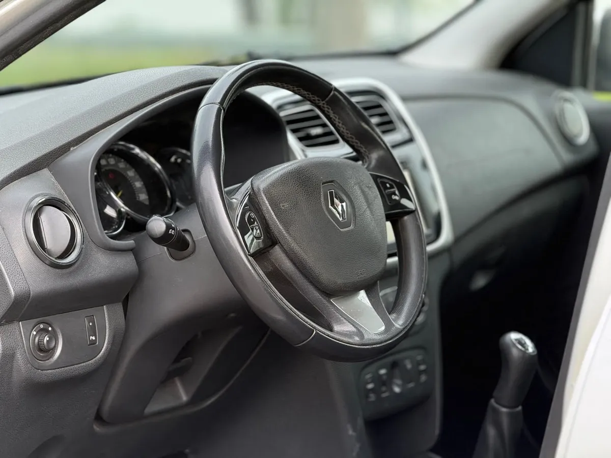 Renault SANDERO privilege — foto 7