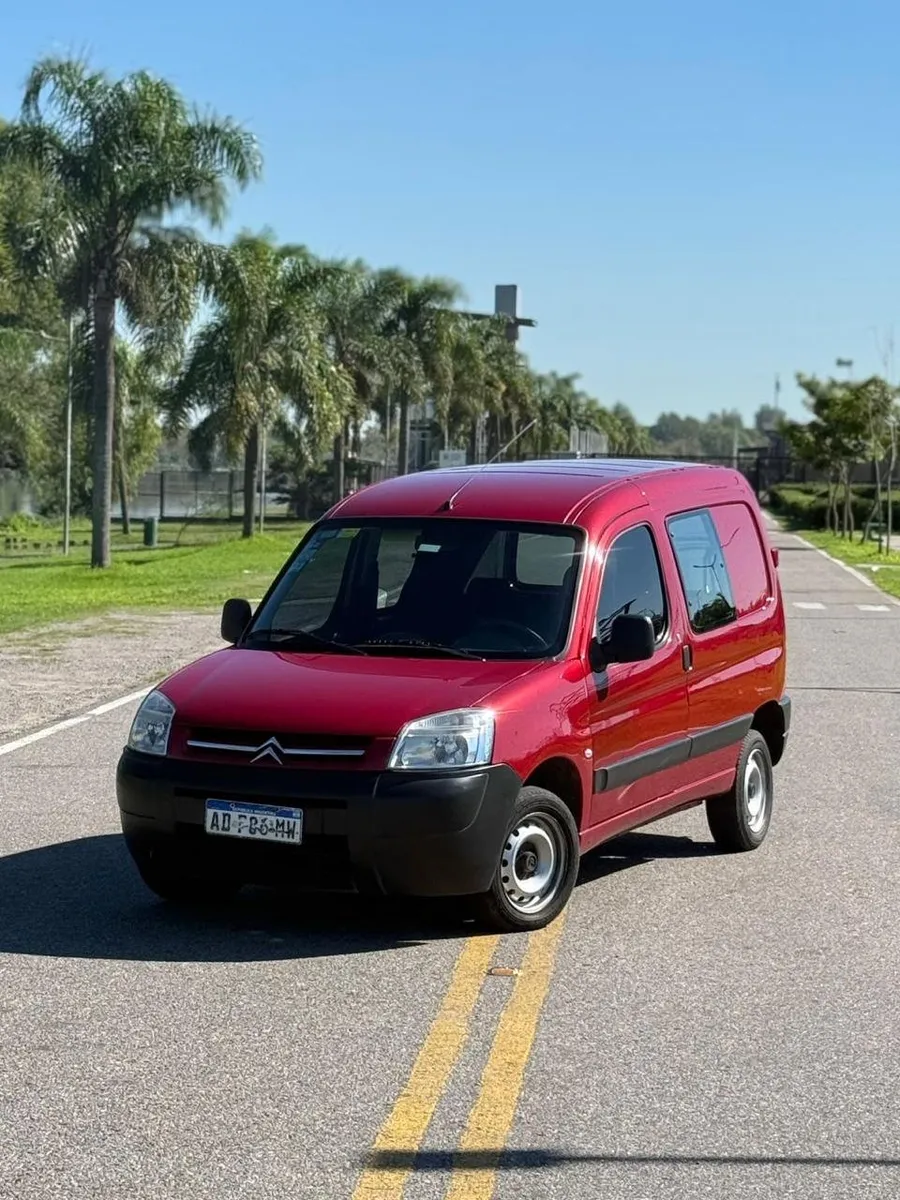 Citroën berlingo bussines mixto 1.6 — foto 2