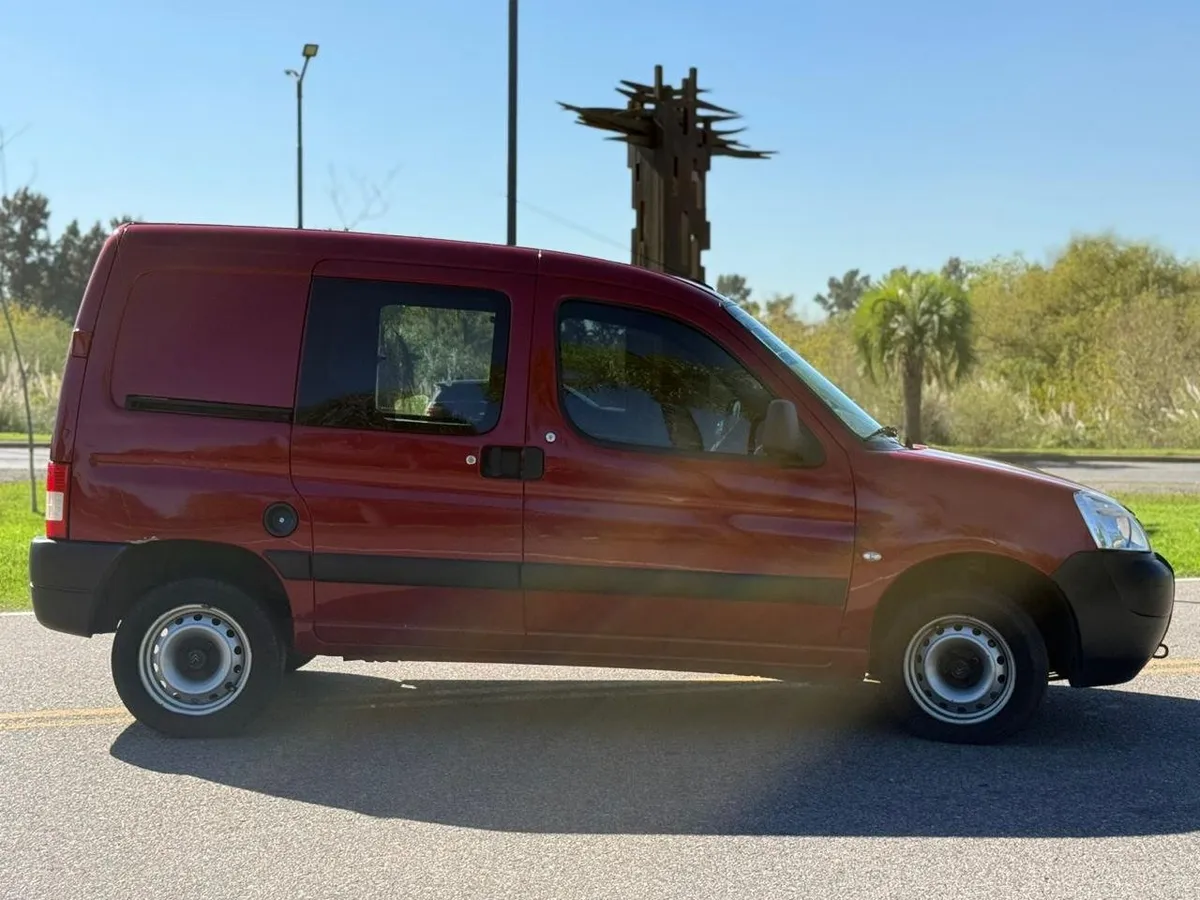 Citroën berlingo bussines mixto 1.6 — foto 4