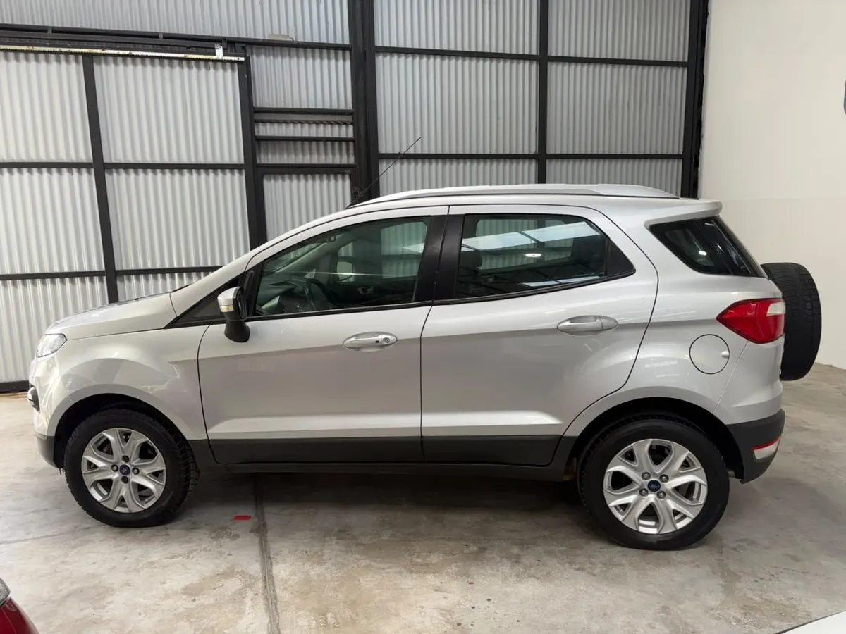 Ford ECOSPORT 2.0 Titanium — foto 3