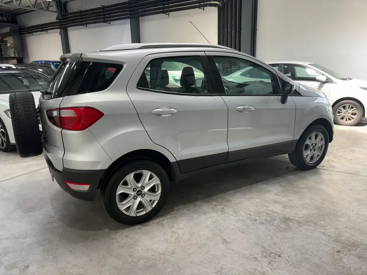 Ford ECOSPORT 2.0 Titanium — foto 8