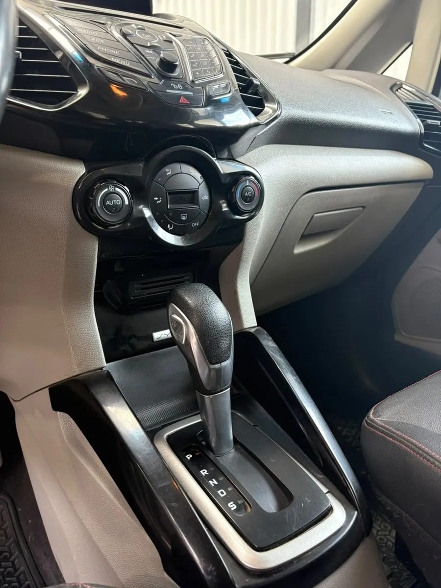 Ford ECOSPORT 2.0 Titanium — foto 12