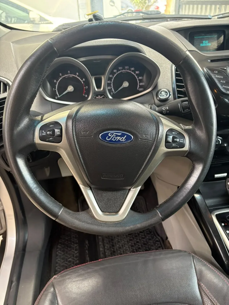 Ford ECOSPORT 2.0 Titanium — foto 13