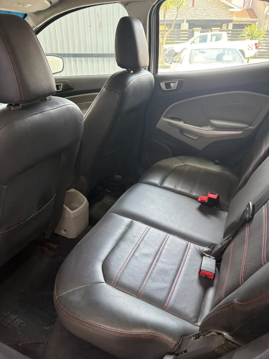 Ford ECOSPORT 2.0 Titanium — foto 16