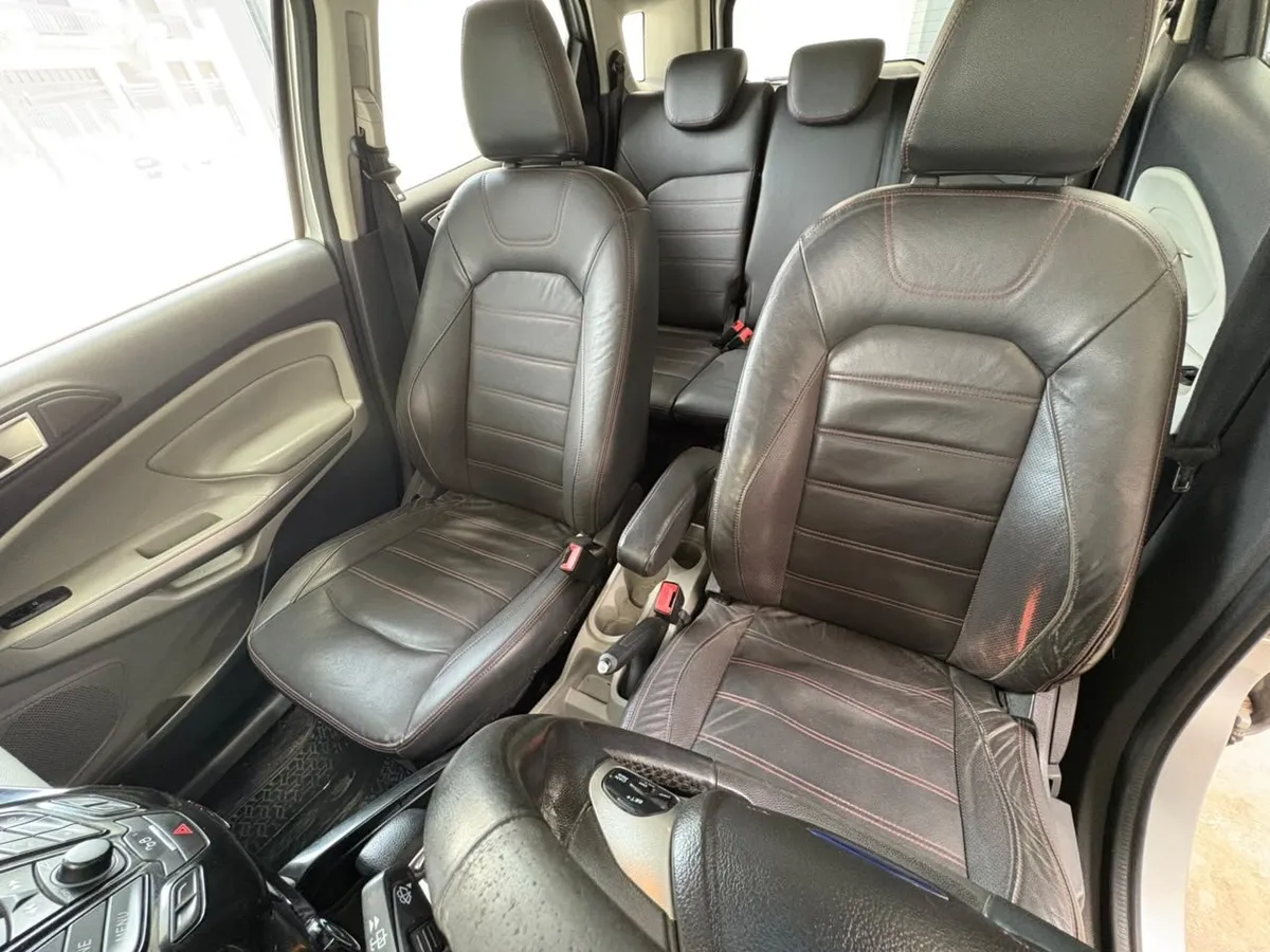 Ford ECOSPORT 2.0 Titanium — foto 19