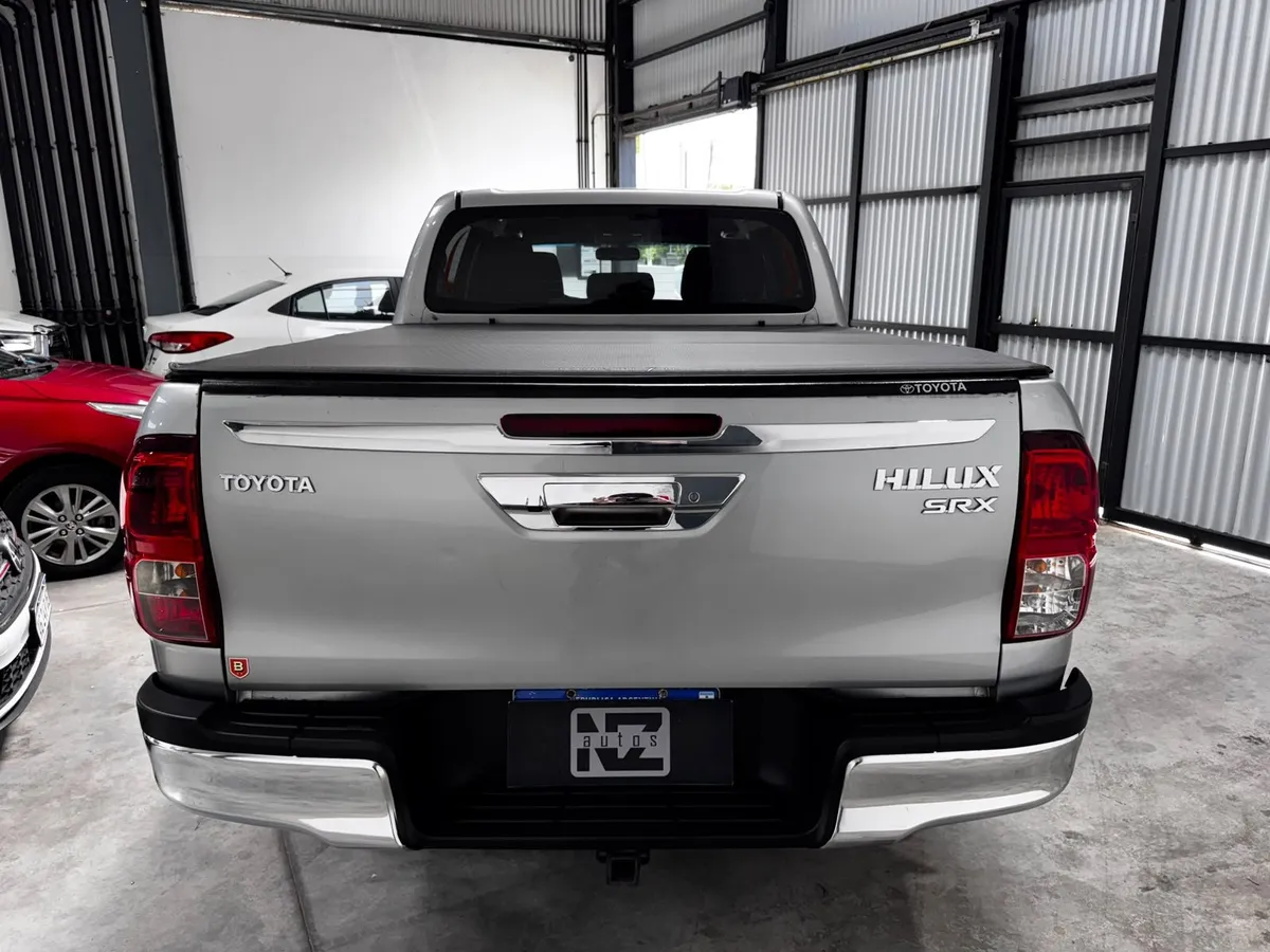 Toyota HILUX PICK - UP 2.8 Diesel Dc 4X4 Srx 6AT  — foto 3