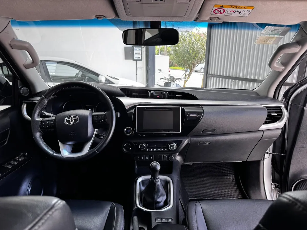 Toyota HILUX PICK - UP 2.8 Diesel Dc 4X4 Srx 6AT  — foto 5