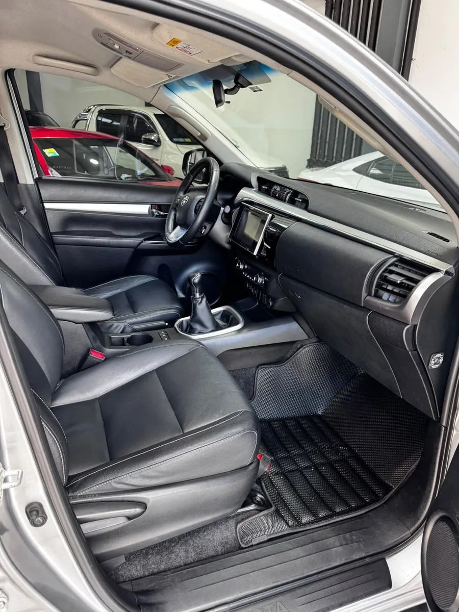 Toyota HILUX PICK - UP 2.8 Diesel Dc 4X4 Srx 6AT  — foto 8