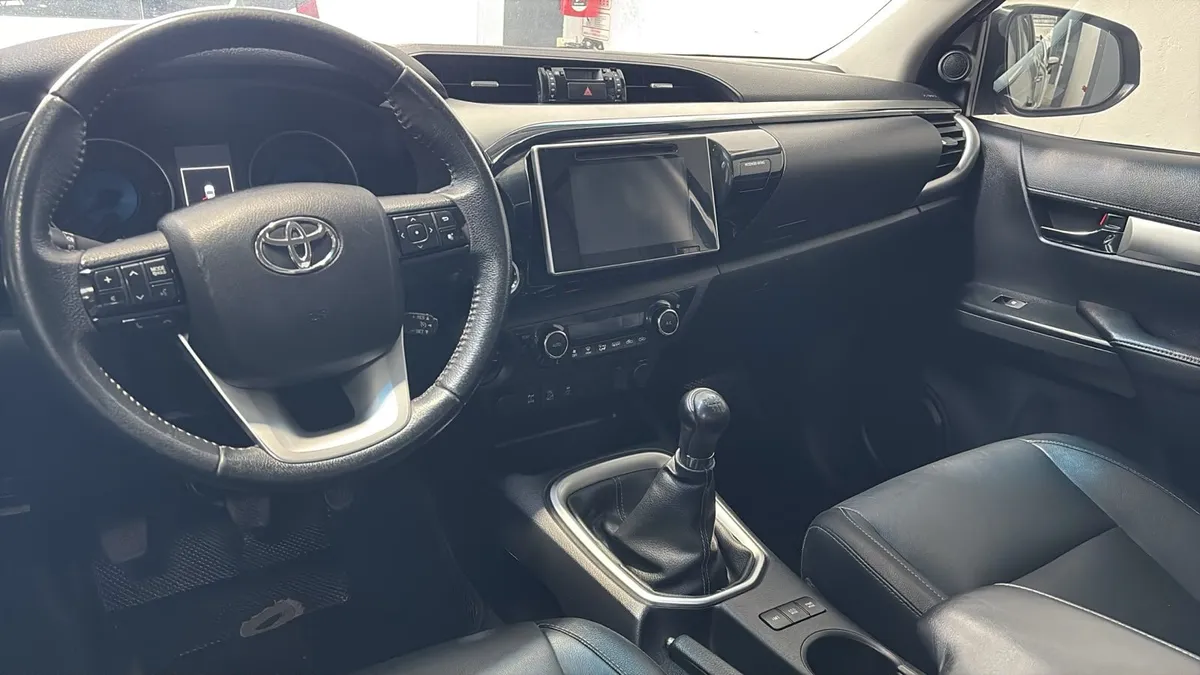Toyota HILUX PICK - UP 2.8 Diesel Dc 4X4 Srx 6AT  — foto 13