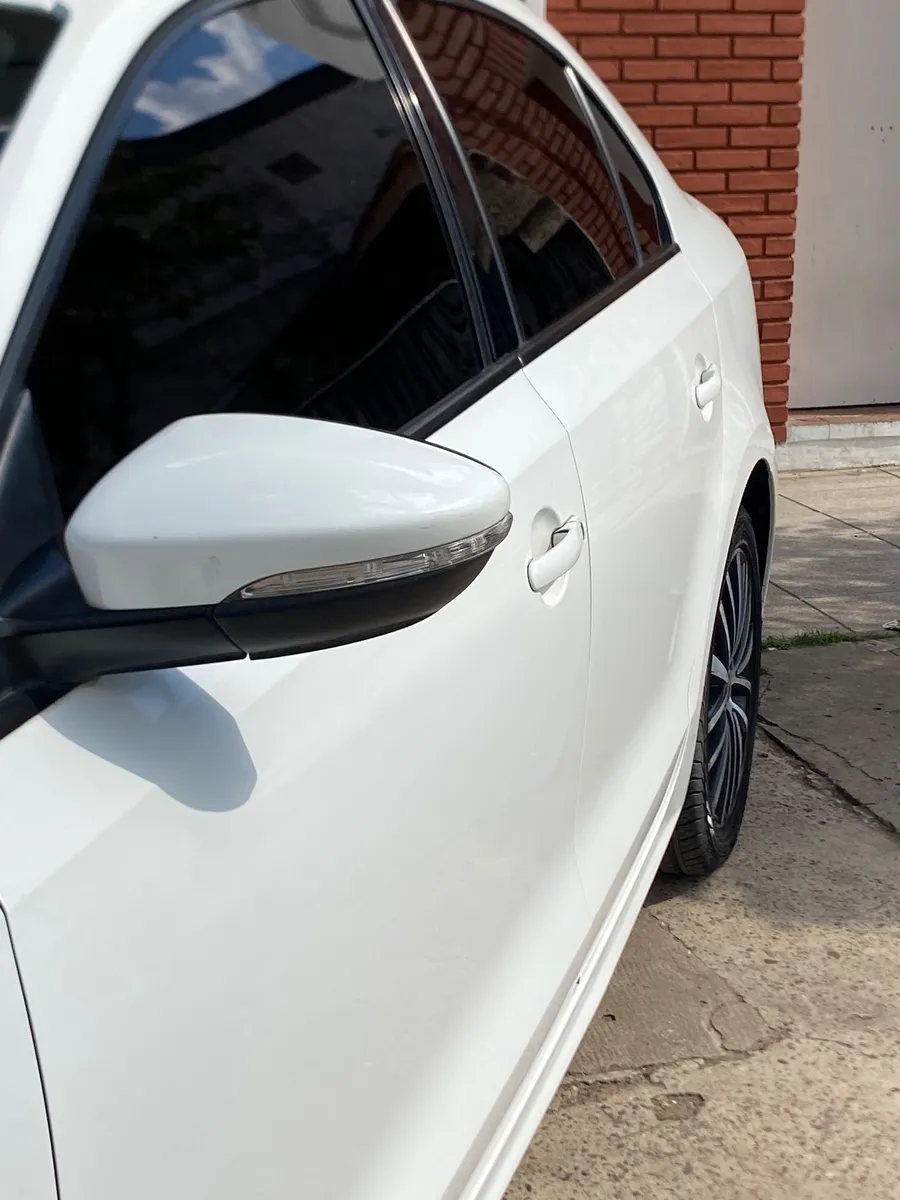Volkswagen VENTO 4P 2,5 FSI Luxury Tipt 2011 — foto 6