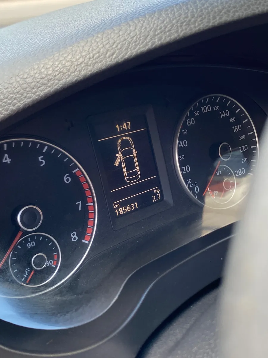 Volkswagen VENTO 4P 2,5 FSI Luxury Tipt 2011 — foto 15