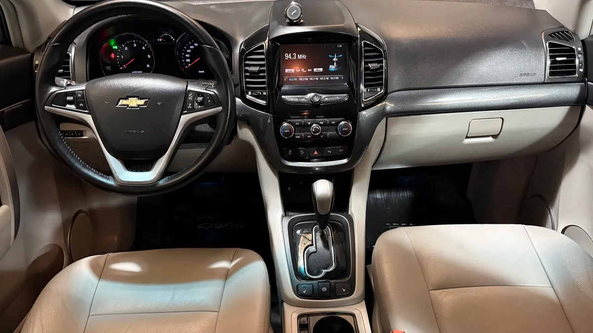 Chevrolet Captiva LTZ 2.2 D A/T — foto 6