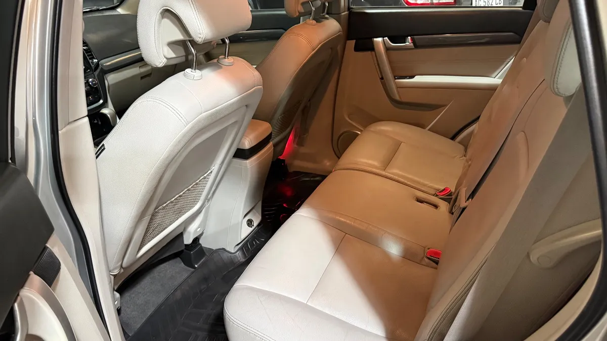 Chevrolet Captiva LTZ 2.2 D A/T — foto 12