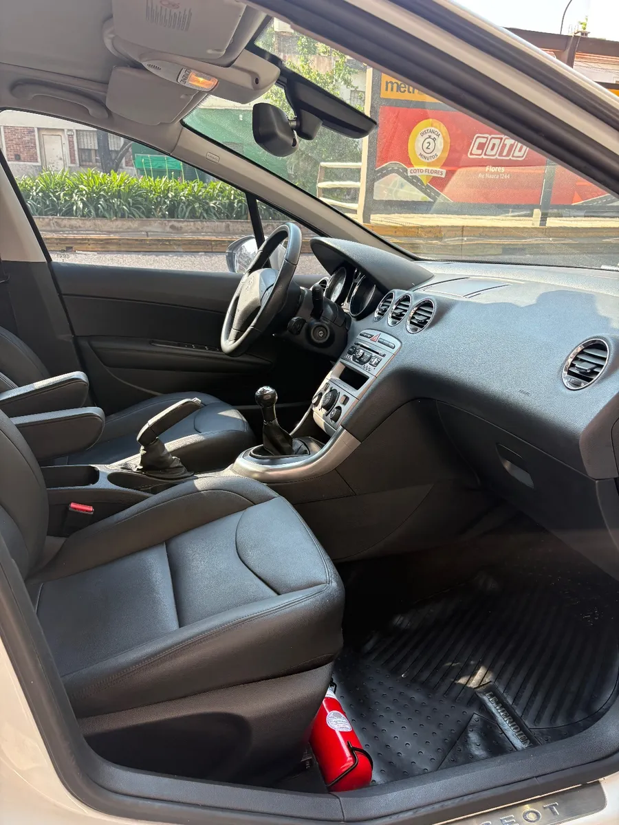 Peugeot 308 FELINE Hdi  — foto 9