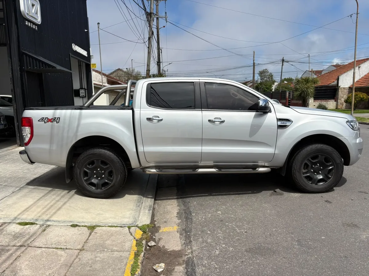 Ford RANGER PICK - UP 3.2  XLT D/C Diesel  4X4  — foto 6