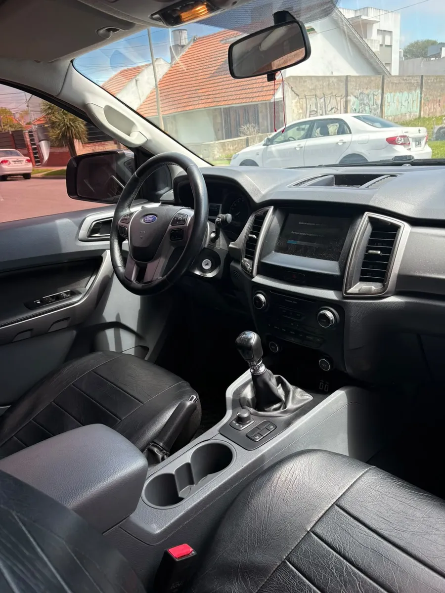 Ford RANGER PICK - UP 3.2  XLT D/C Diesel  4X4  — foto 13