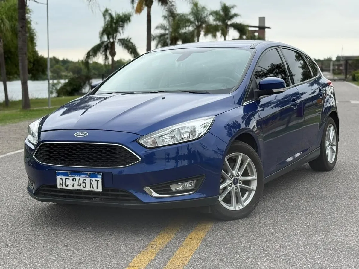 Ford FOCUS KINETIC DESIGN ATTRACTION 5P 2,0 Se AT  — foto 7