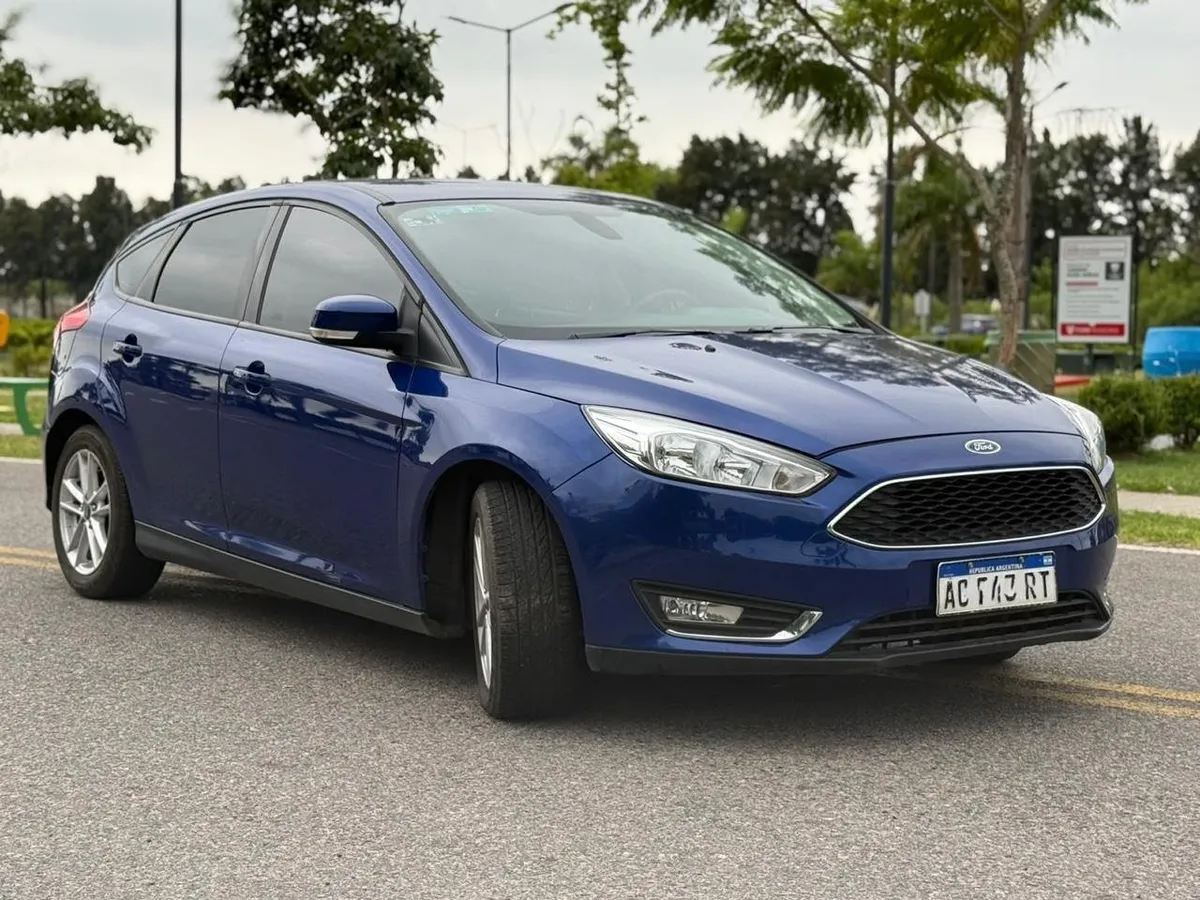 Ford FOCUS KINETIC DESIGN ATTRACTION 5P 2,0 Se AT  — foto 9