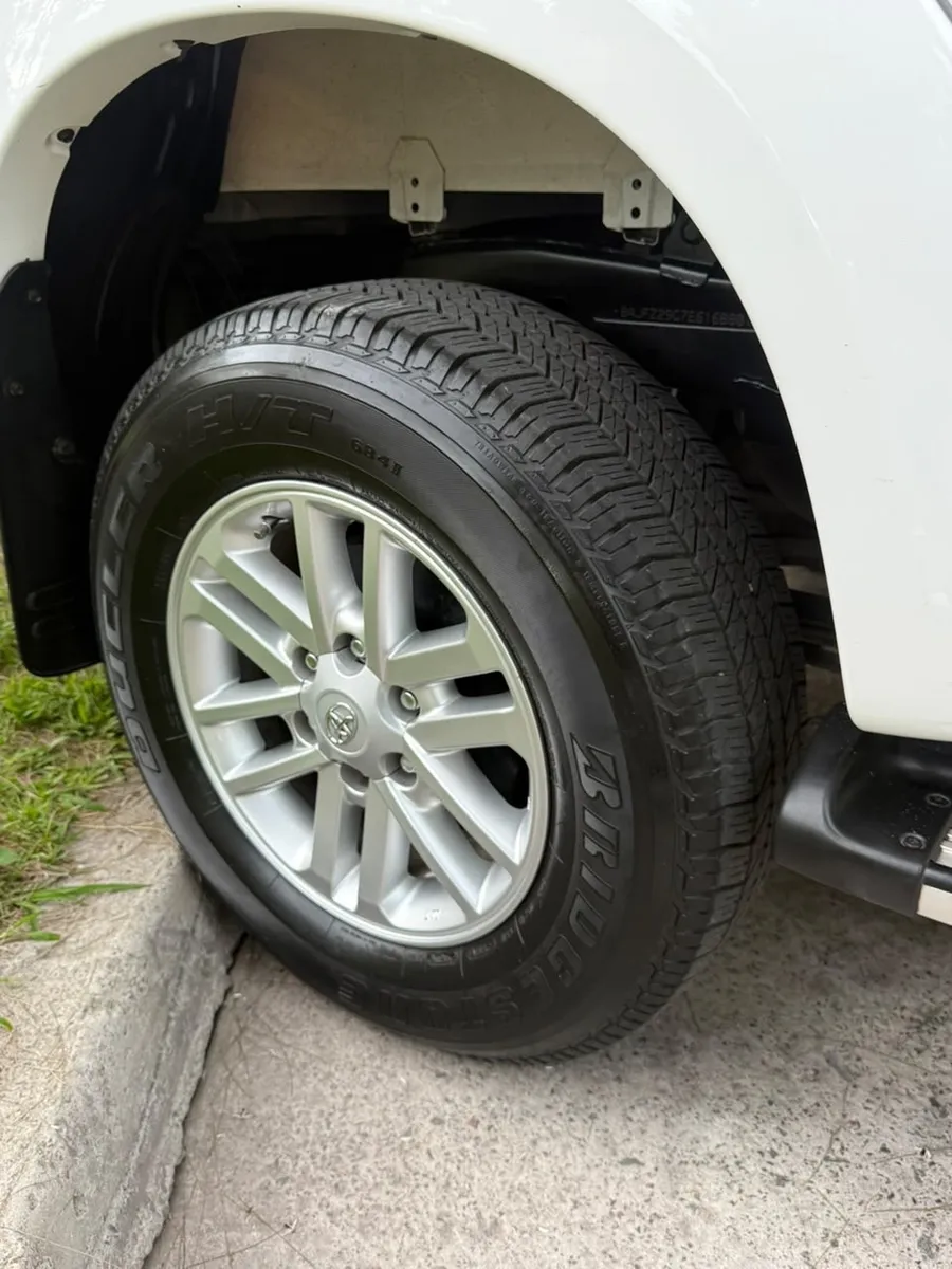 Toyota Hilux  SRV 4x4  — foto 12