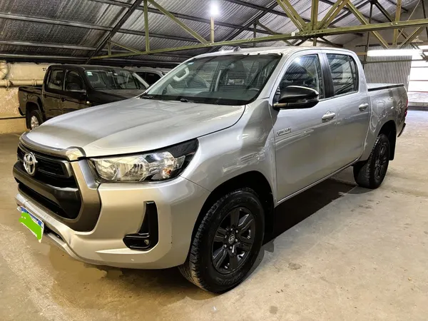 Toyota Hilux 2.4 DC 4X2 TDI SR AT6