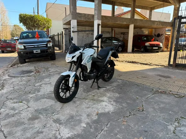 Motomel Sirius  190