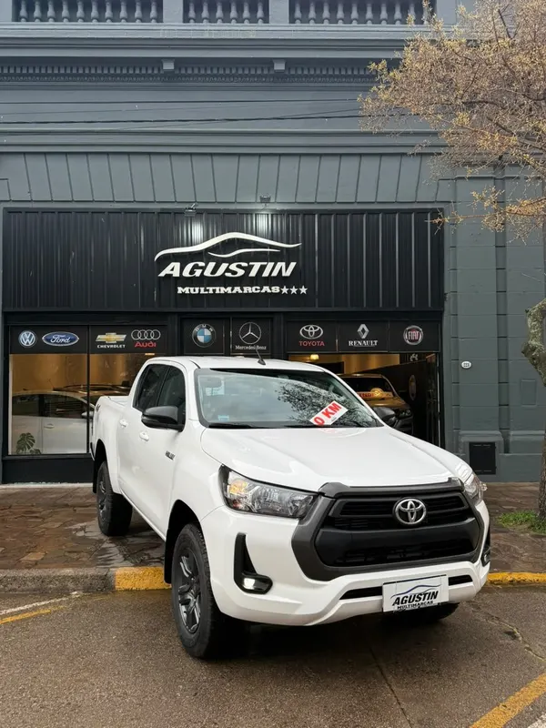 Toyota Hilux SR